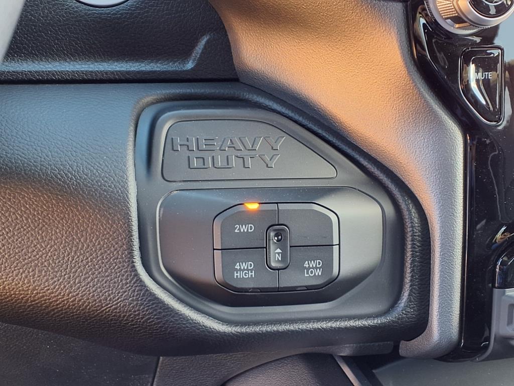 2025 Ram 2500 Laramie photo 10