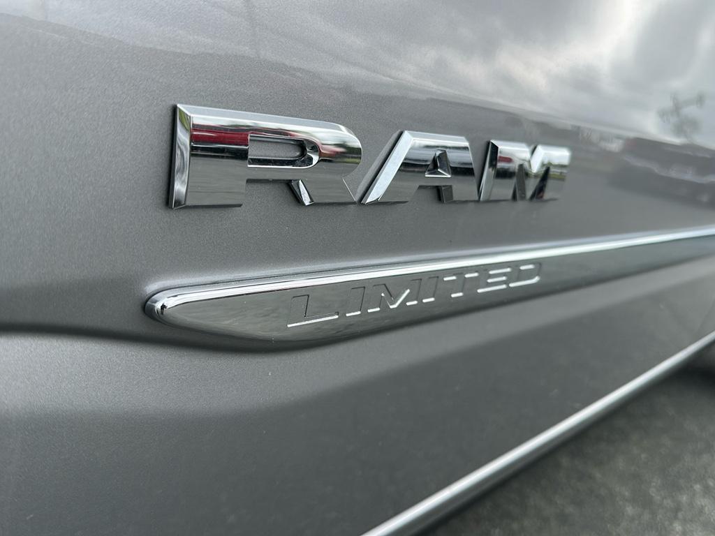 2025 Ram 1500 Limited photo 15