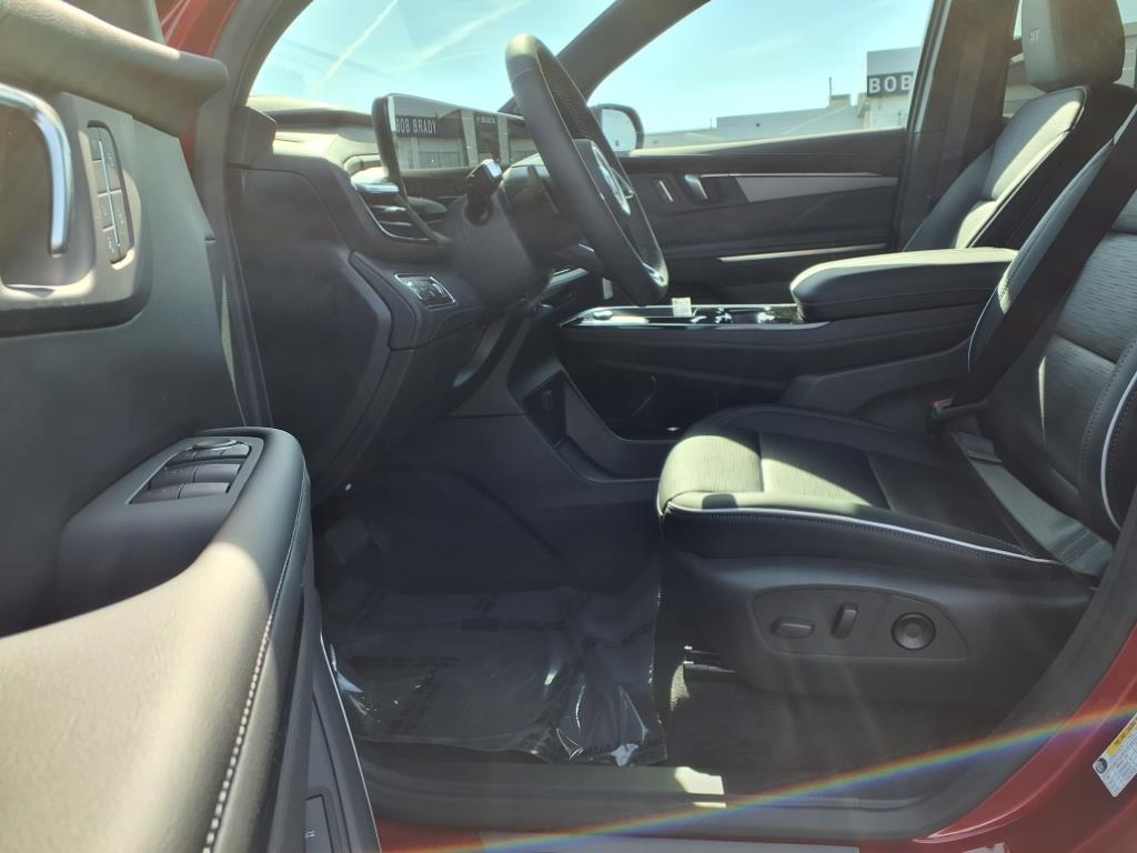2026 Buick Enclave Sport Touring photo 17