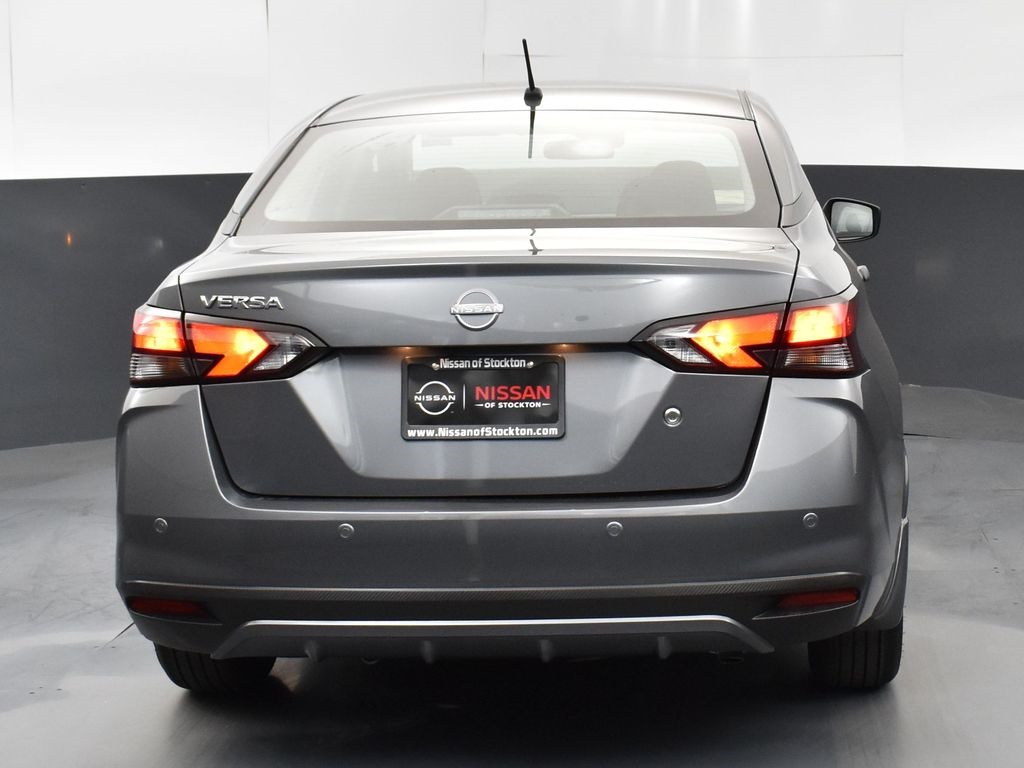 2025 Nissan Versa 1.6 S photo 7