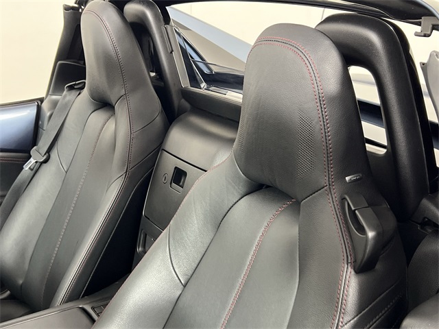 2017 Mazda MX-5 Miata RF Miata Grand Touring photo 12