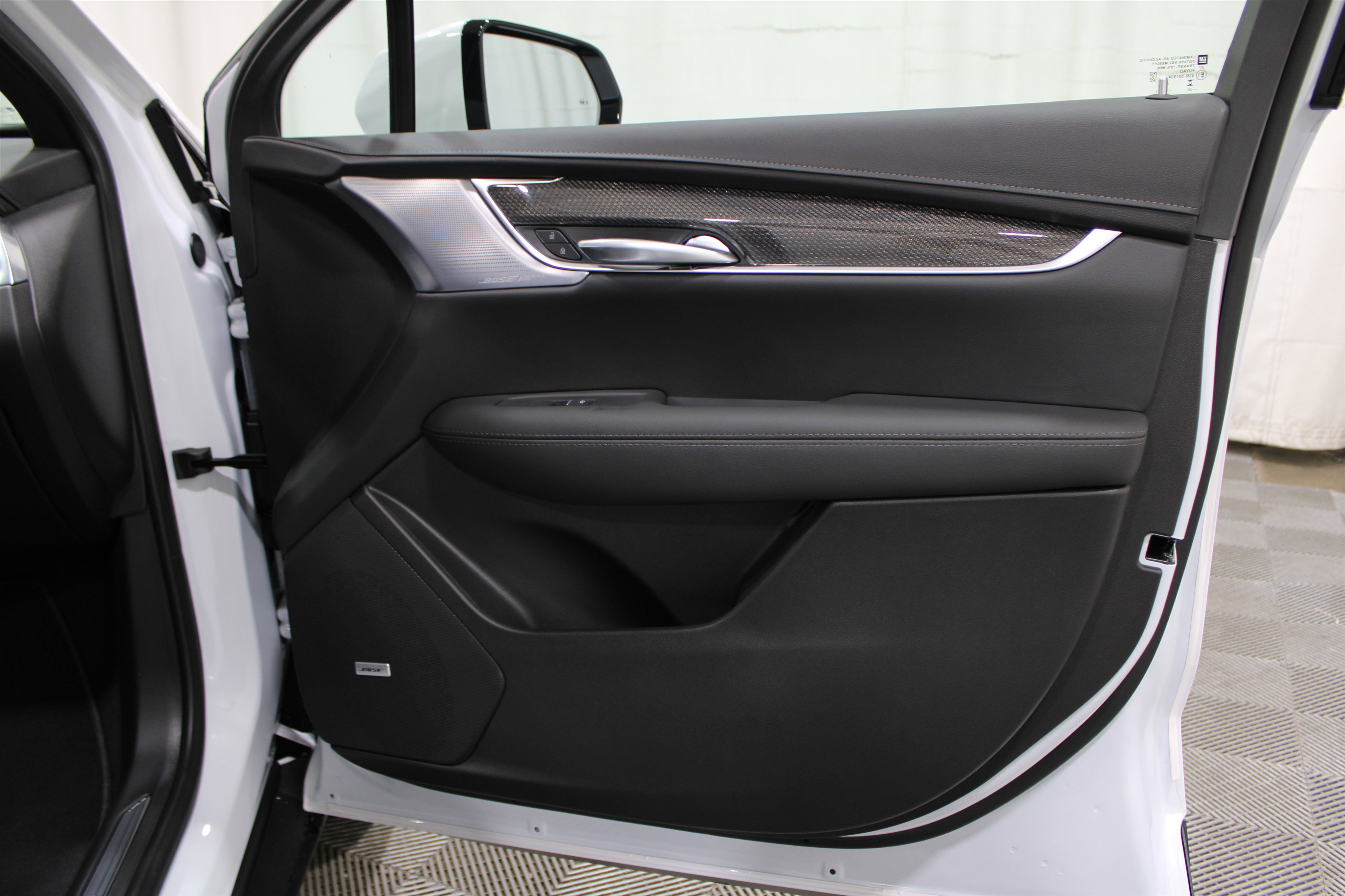 2025 Cadillac XT5 Sport photo 24