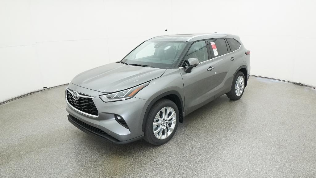 2026 Toyota Highlander Limited's photo