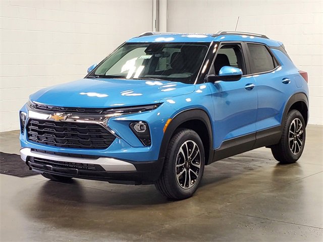 2026 Chevrolet Trailblazer LT photo 2