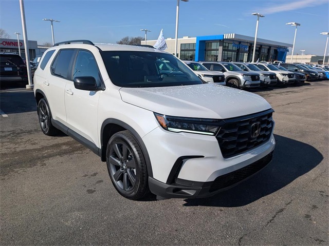 2025 Honda Pilot Sport's photo