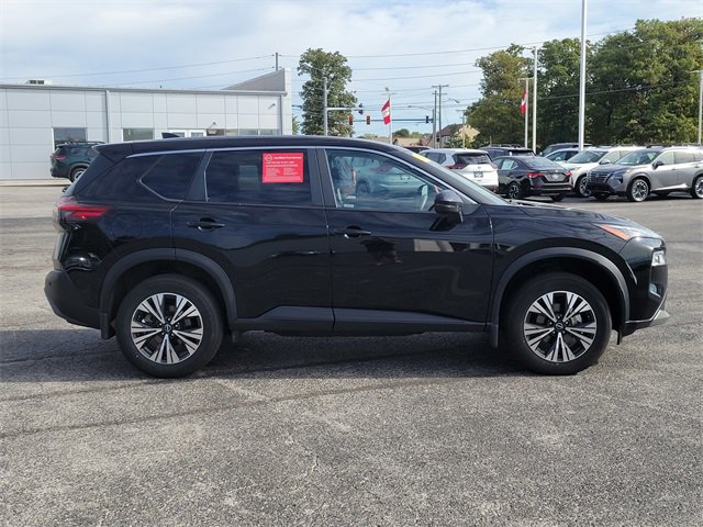 2023 Nissan Rogue SV photo 4