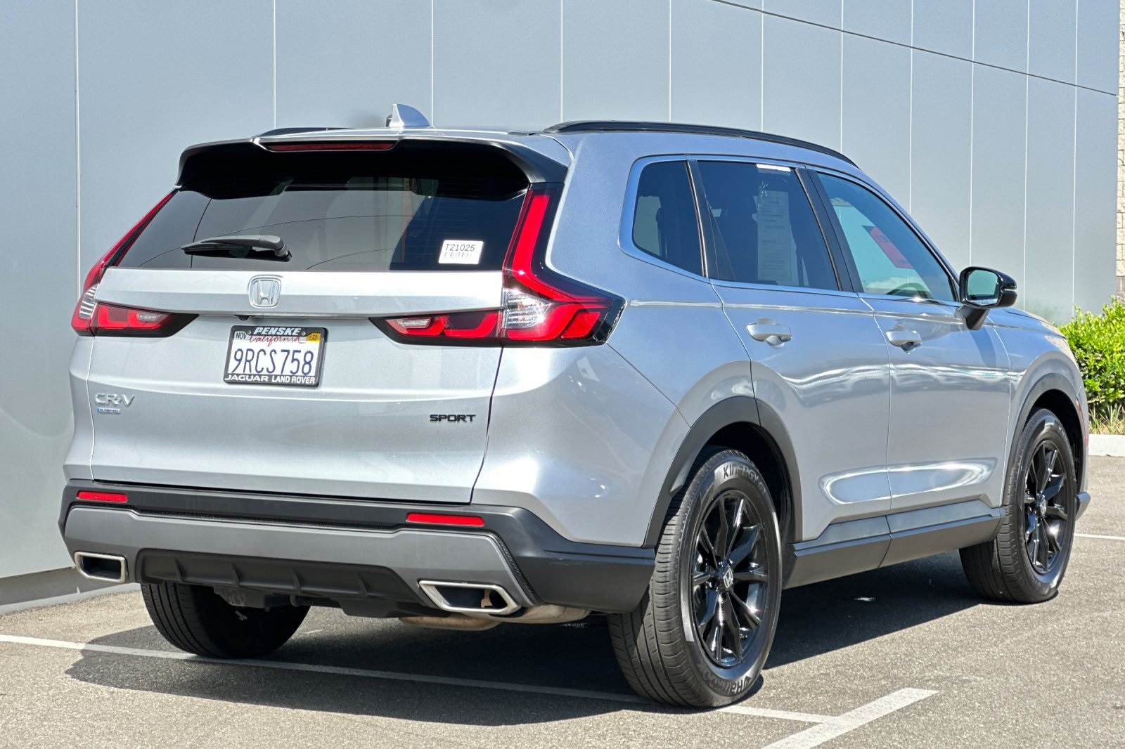 2025 Honda CR-V Hybrid Sport photo 4