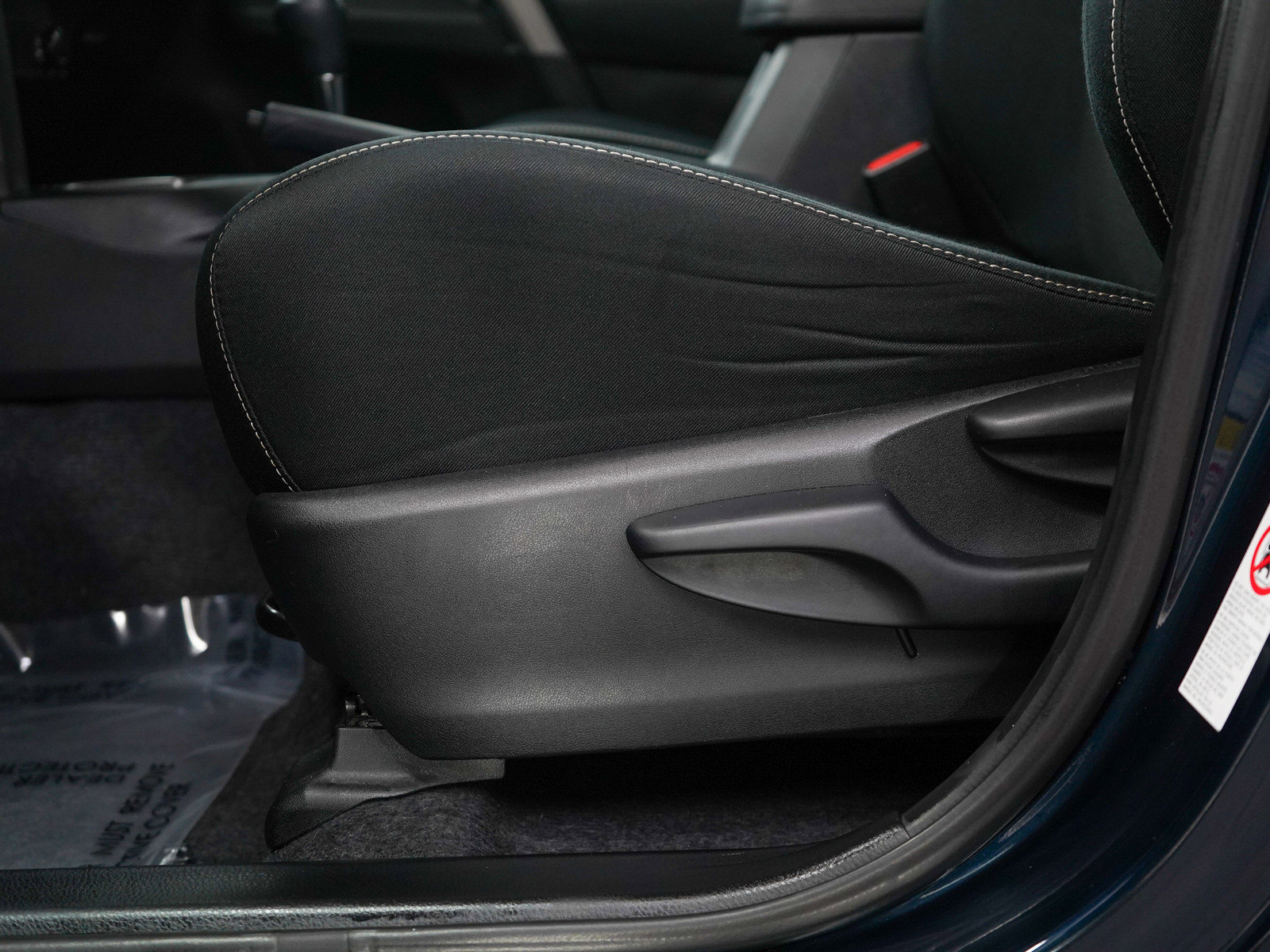 2017 Toyota RAV4 XLE photo 19