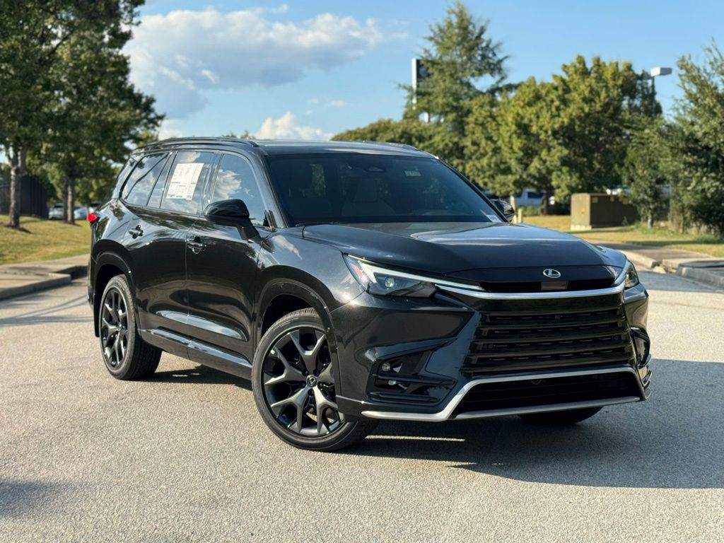 2025 Lexus TX 500h F SPORT Performance Premium photo 2