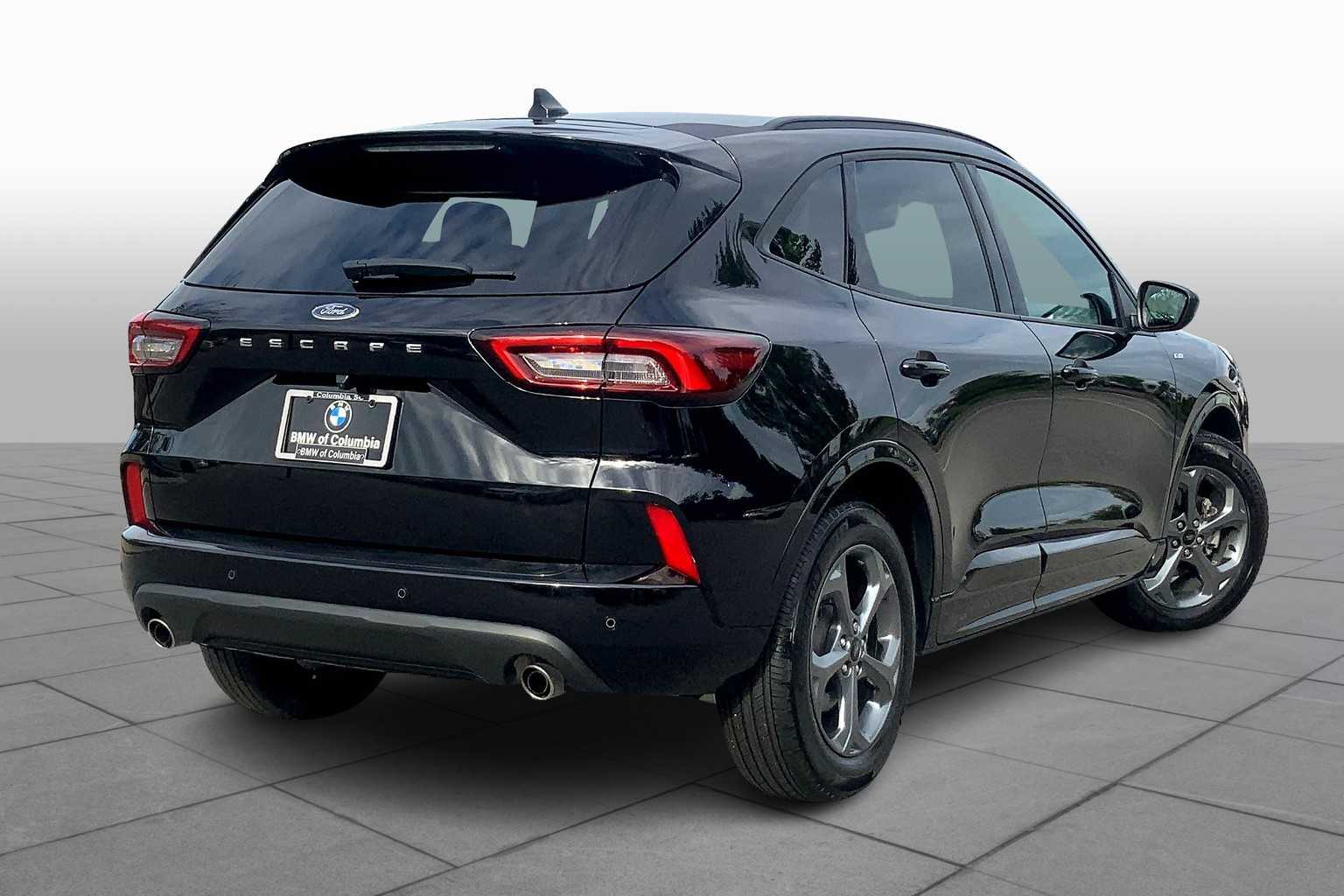 2024 Ford Escape ST-Line photo 11