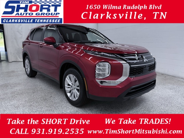 2025 Mitsubishi Outlander ES's photo