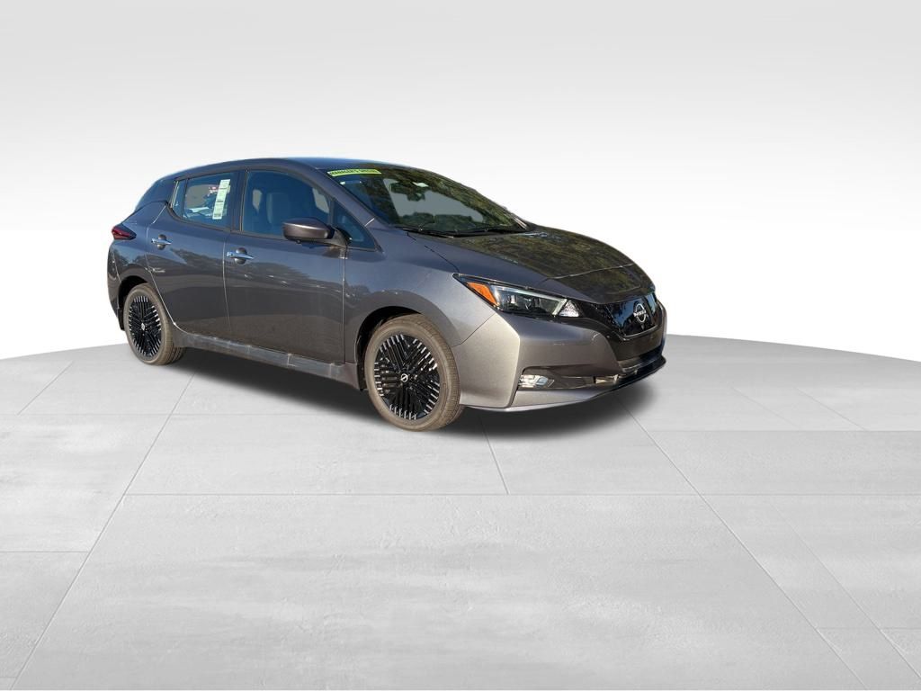 2024 Nissan Leaf SV Plus photo 5
