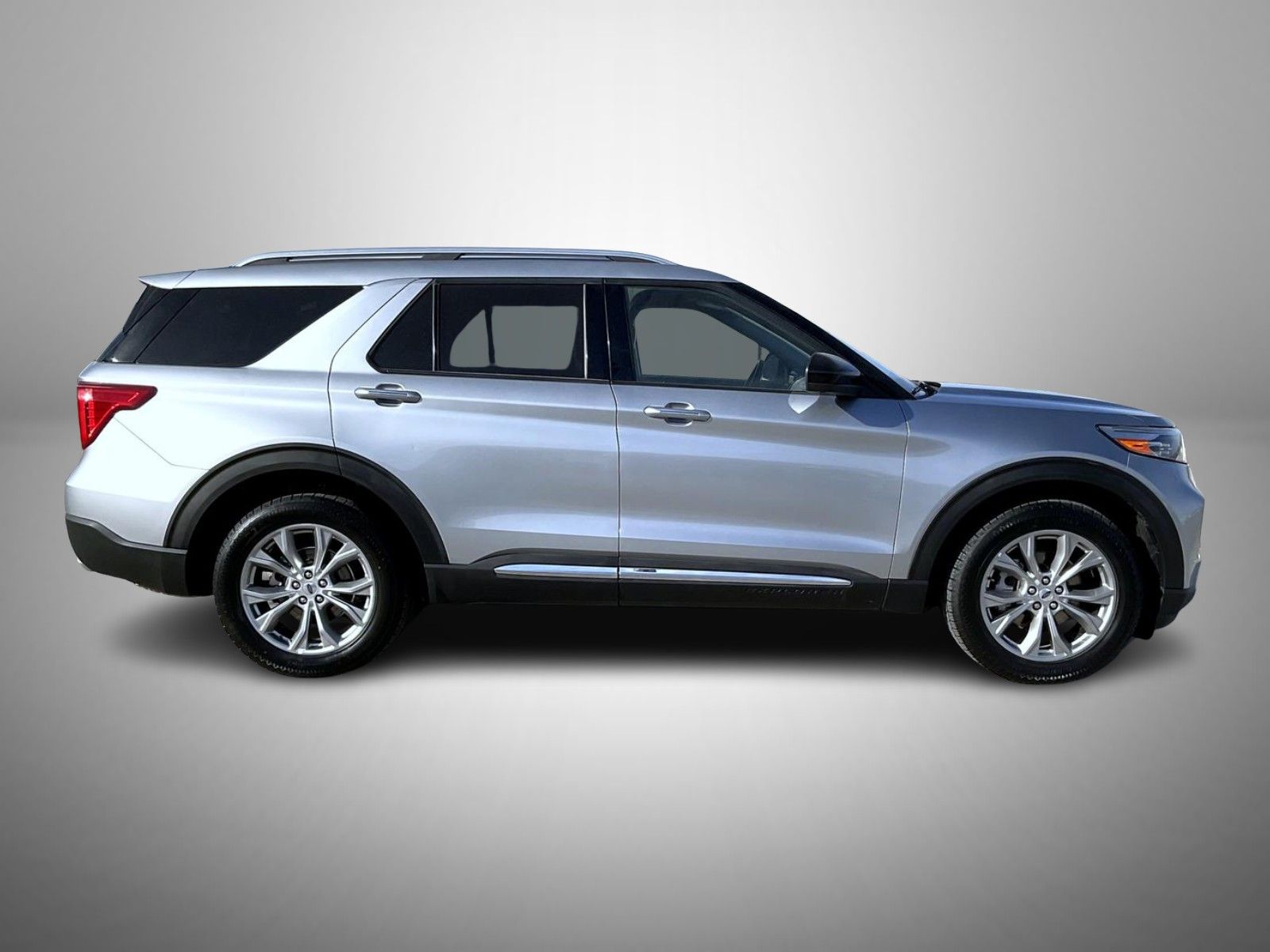 2023 Ford Explorer Limited photo 2