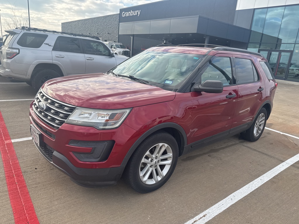 2017 Ford Explorer Base's photo
