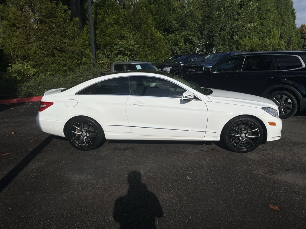 2013 Mercedes Benz E 350 Coupe photo 2