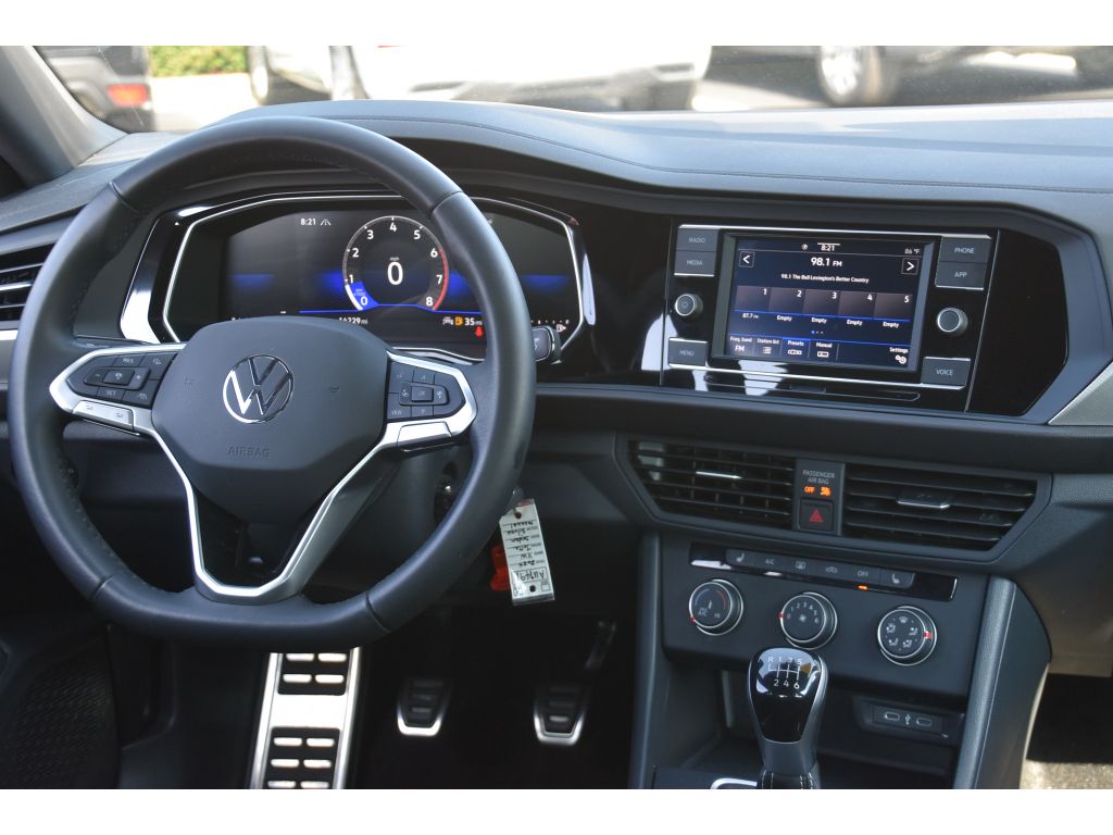 2024 Volkswagen Jetta Sport photo 14