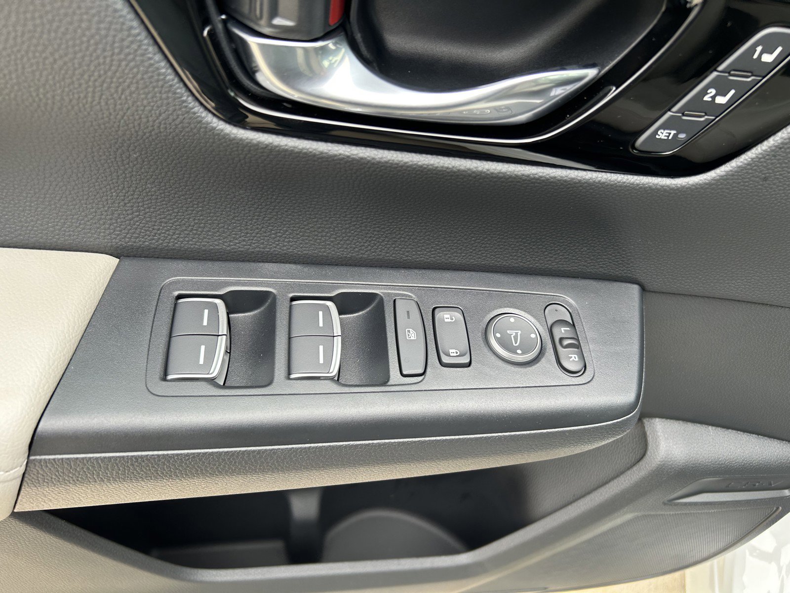 2026 Honda CR-V EX-L photo 10