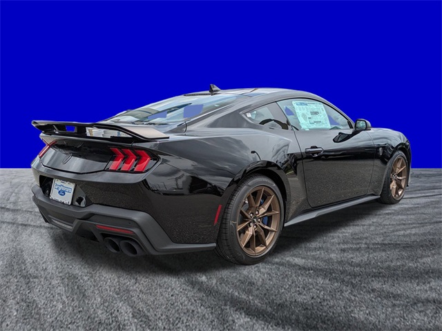 2025 Ford Mustang Dark Horse Premium photo 4