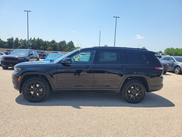 2025 Jeep Grand Cherokee Altitude X photo 2