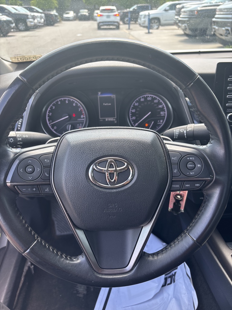 2022 Toyota Camry SE photo 17