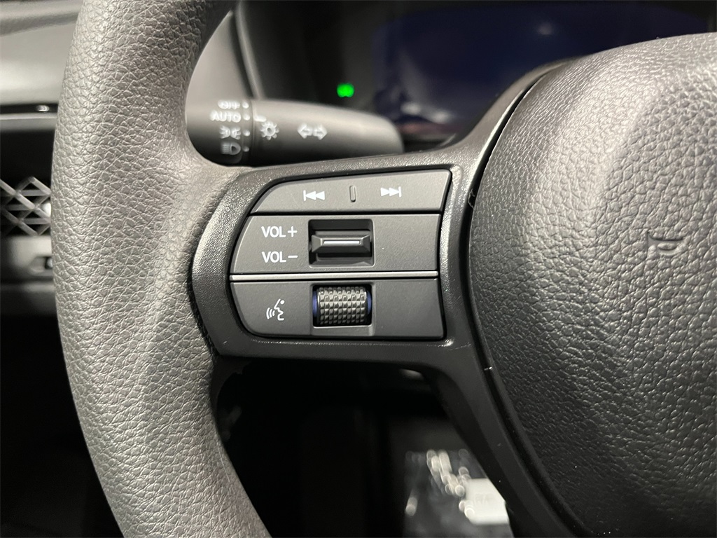 2025 Honda Accord SE photo 16