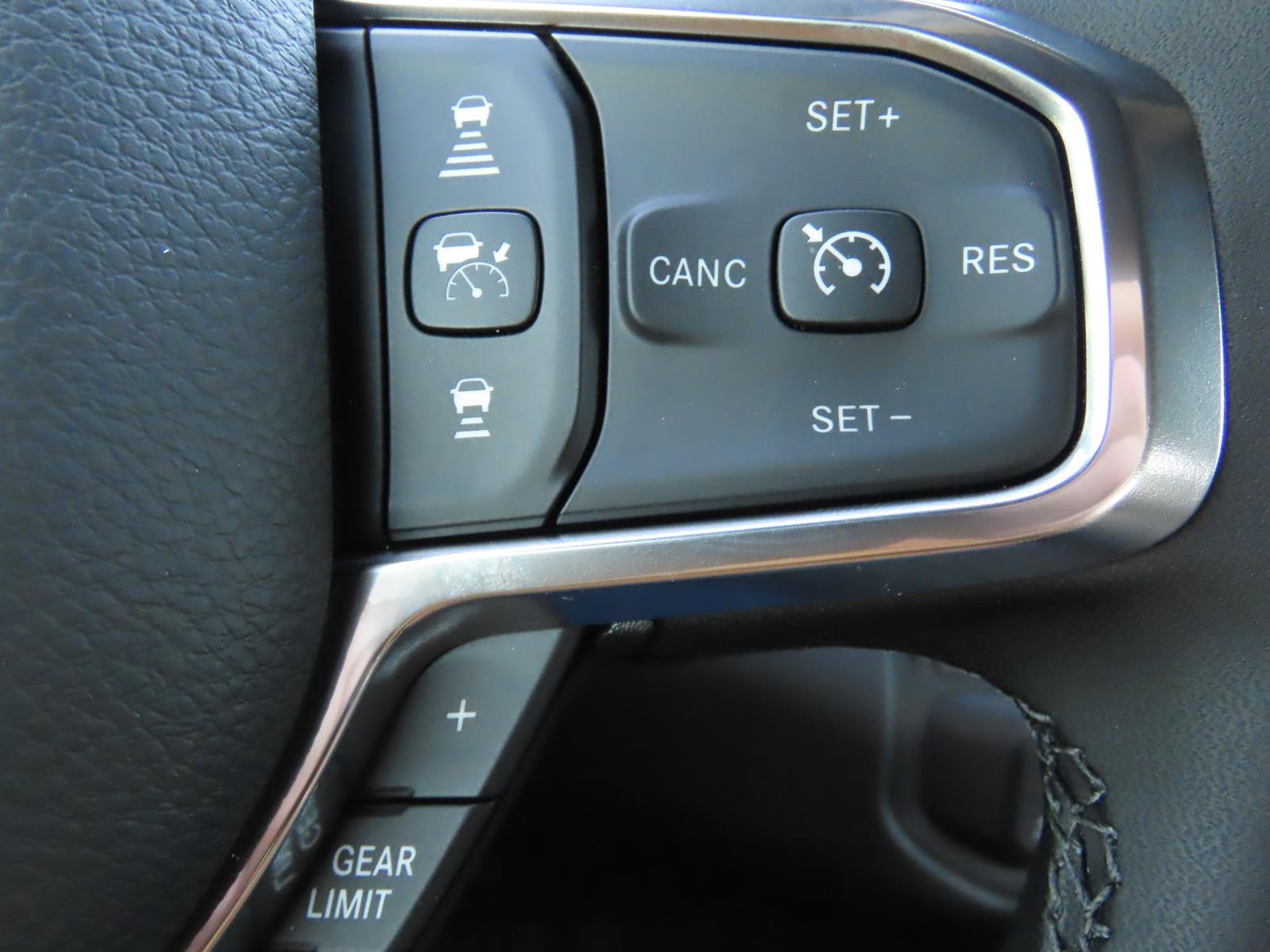 2026 Ram 2500 Laramie photo 24