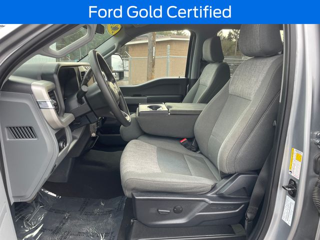 2024 Ford F-250 photo 2