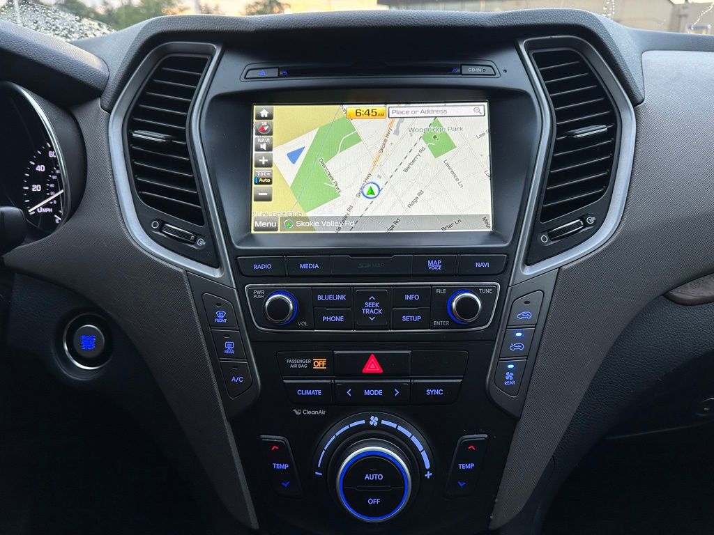2017 Hyundai Santa Fe Limited Ultimate photo 11