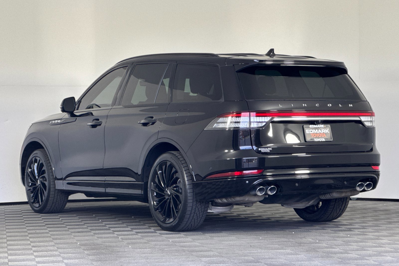 Image of Lincoln Aviator Reserve AWD