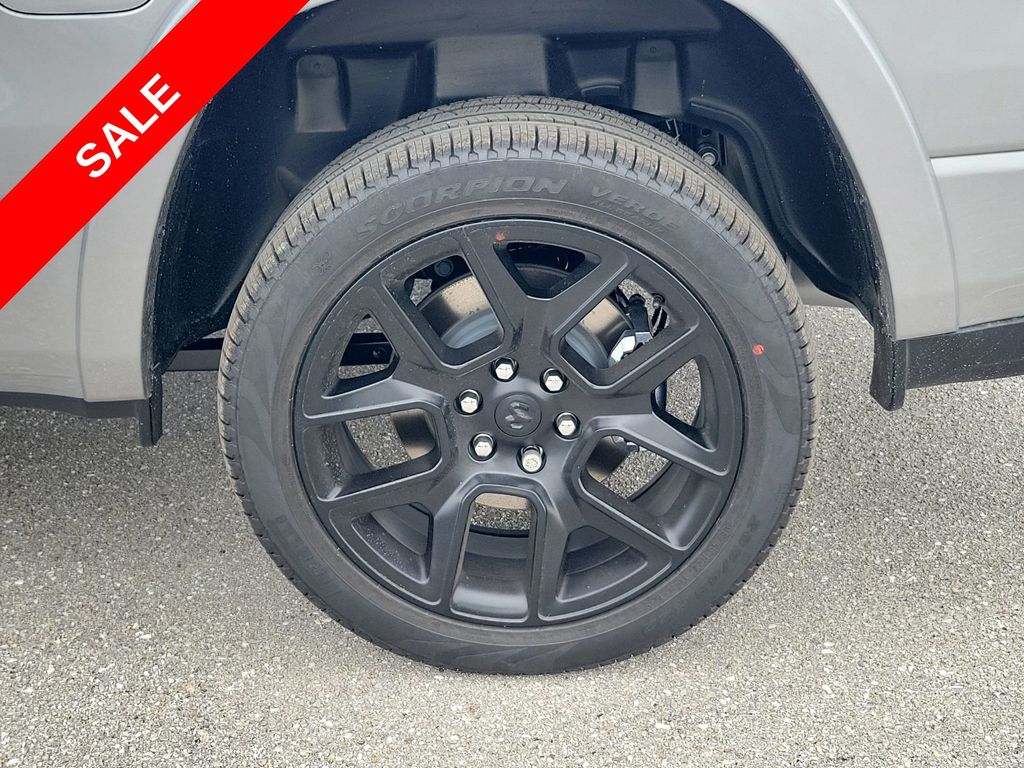 2025 Ram 1500 Laramie photo 16