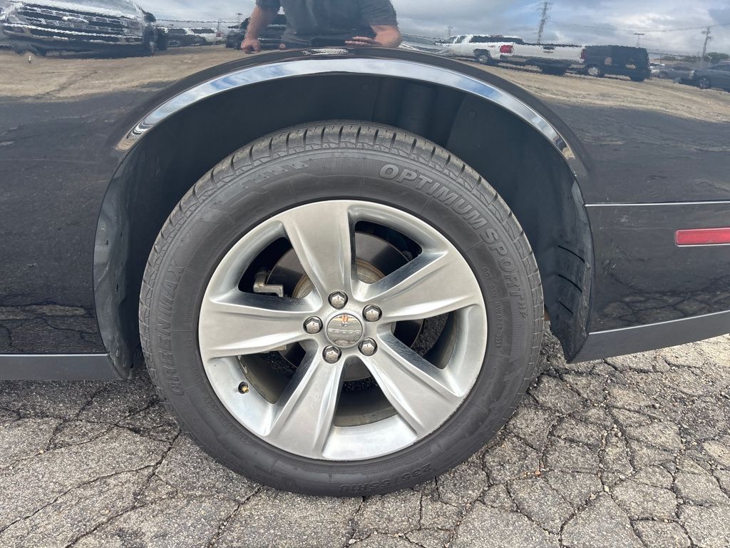 2020 Dodge Challenger SXT photo 9