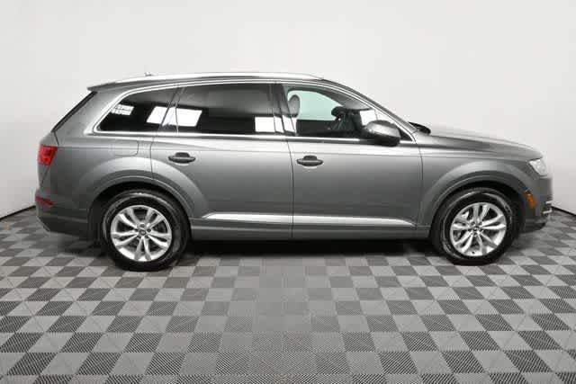 2017 Audi Q7 3.0T Premium Plus photo 2