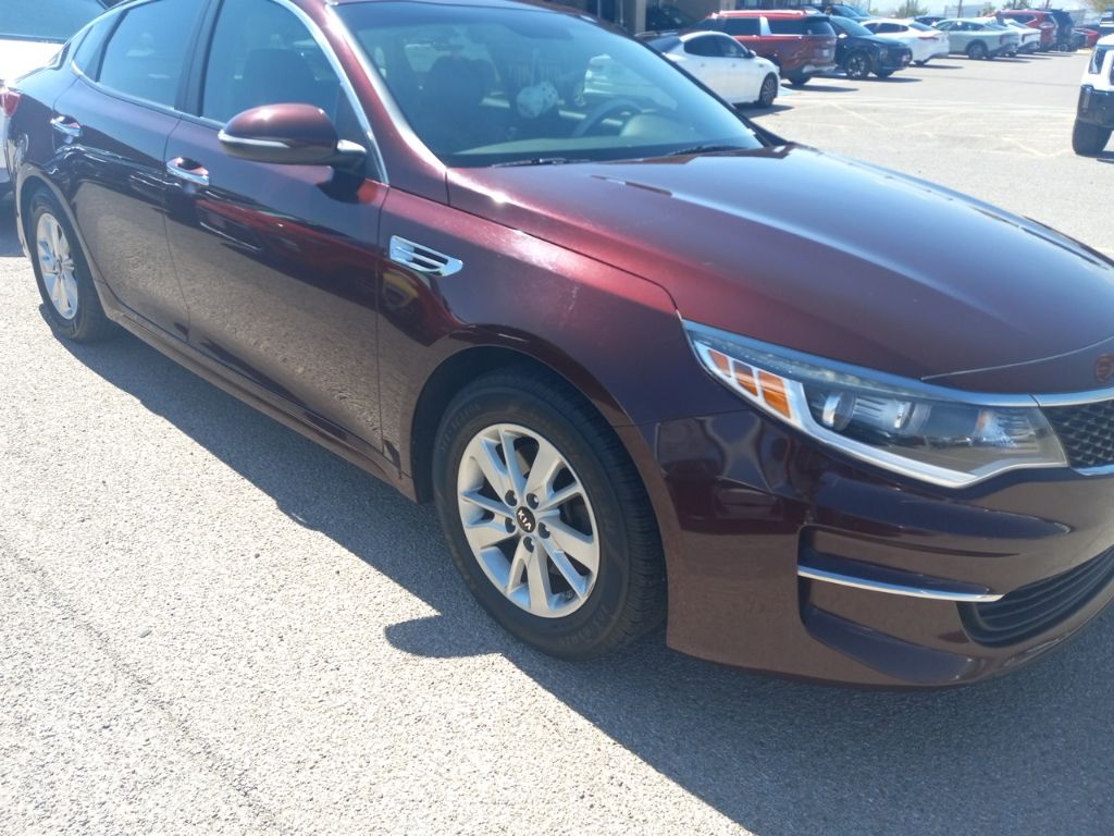 2017 Kia Optima LX photo 14