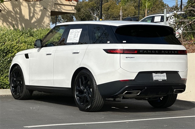 2025 Land Rover Range Rover Sport SE photo 2