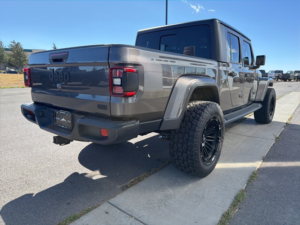 2020 Jeep Gladiator Overland photo 3