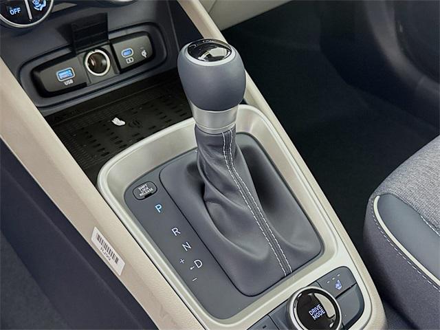 2025 Hyundai Venue Limited photo 24