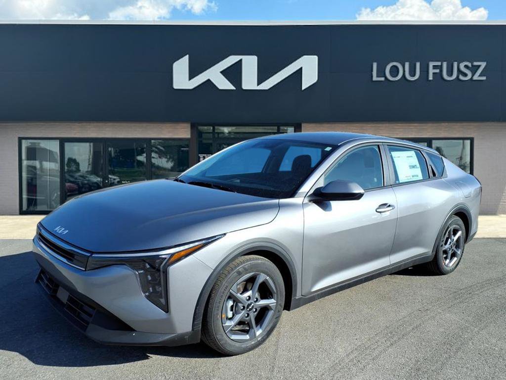 2025 Kia K4 LXS's photo