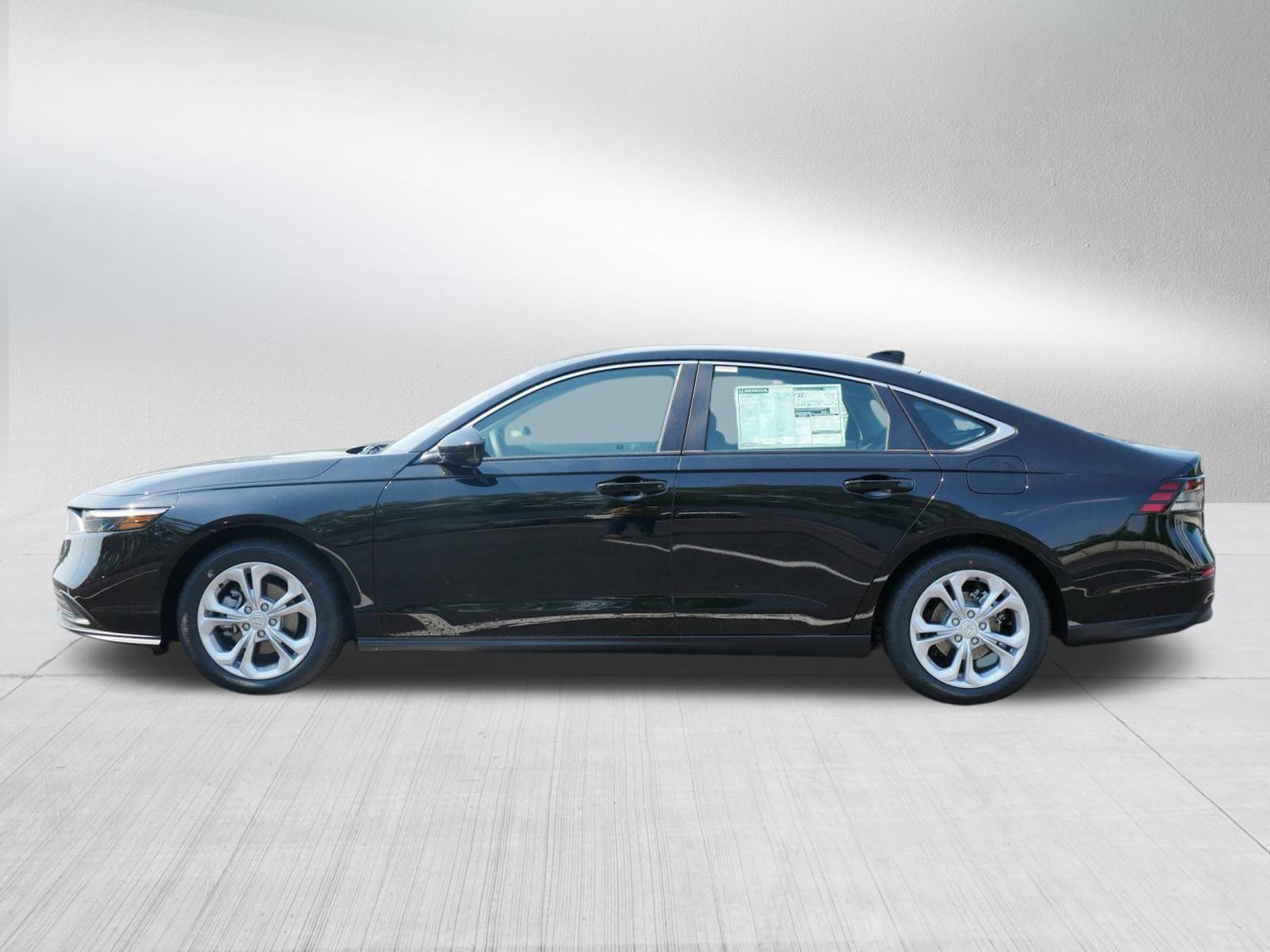 2025 Honda Accord LX photo 4