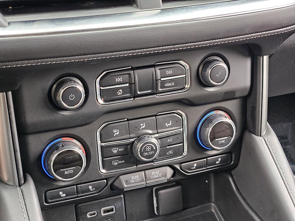 2022 Chevrolet Tahoe Z71 photo 22