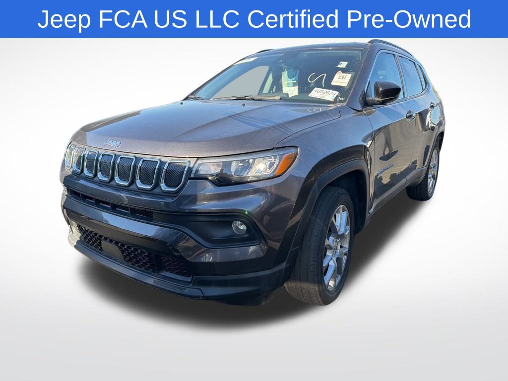 2022 Jeep Compass Latitude Lux photo 2