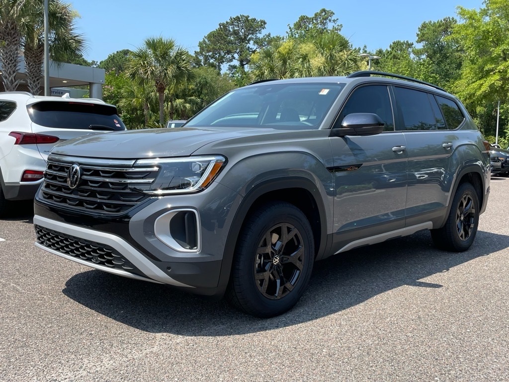 2025 Volkswagen Atlas Peak Edition SE photo 20