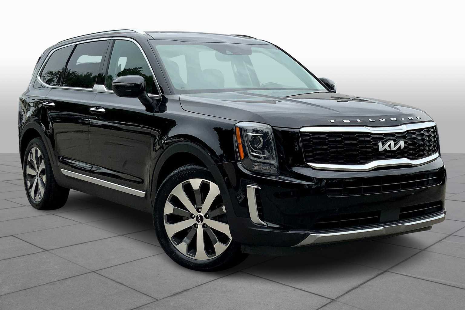 Certified 2022 Kia Telluride S with VIN 5XYP6DHC2NG250571 for sale in Kansas City