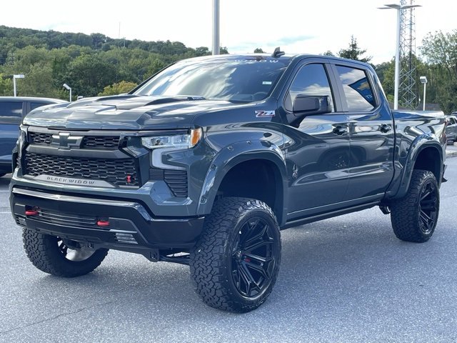 2025 Chevrolet Silverado 1500 LT Trail Boss photo 3