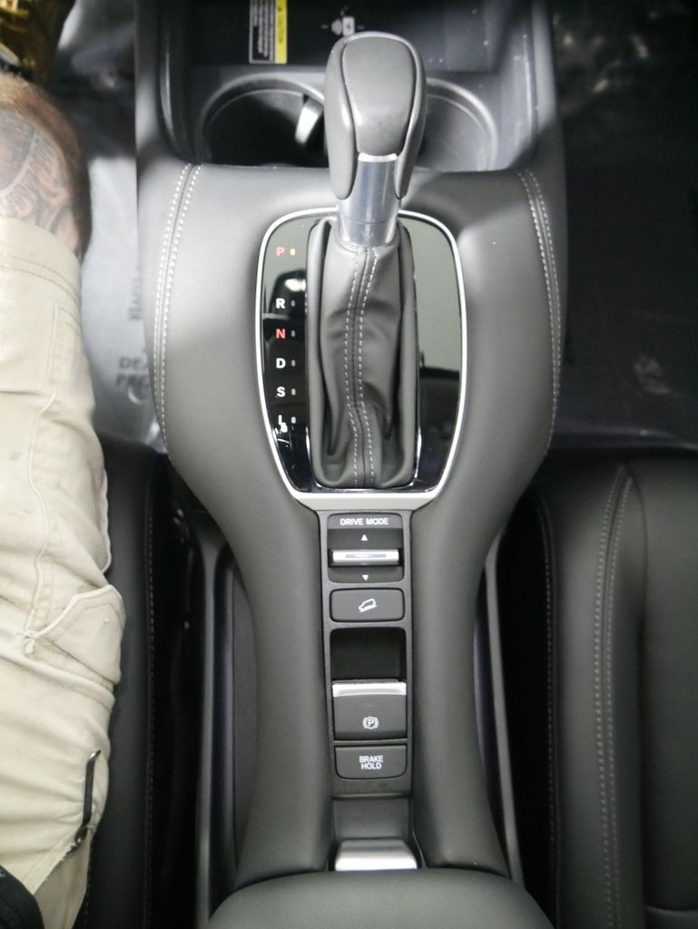 2024 Honda HR-V EX-L photo 24