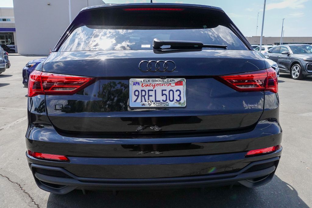 2025 Audi Q3 S line Premium Plus photo 8
