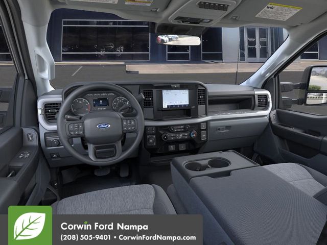 2025 Ford F-550 XL photo 7
