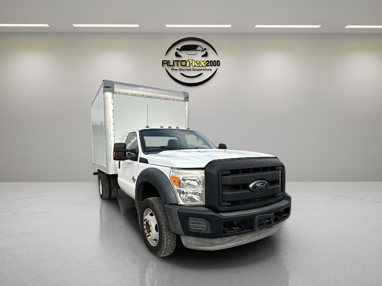 2014 Ford F-450 photo 2