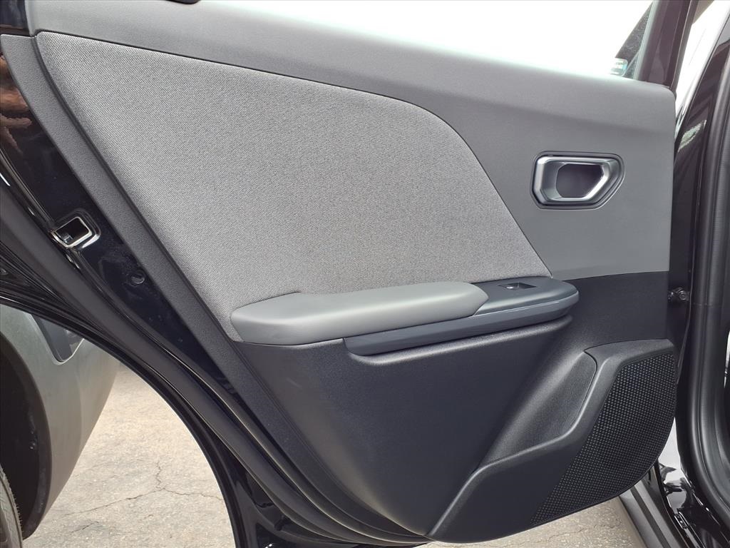 2025 Kia K4 EX photo 22