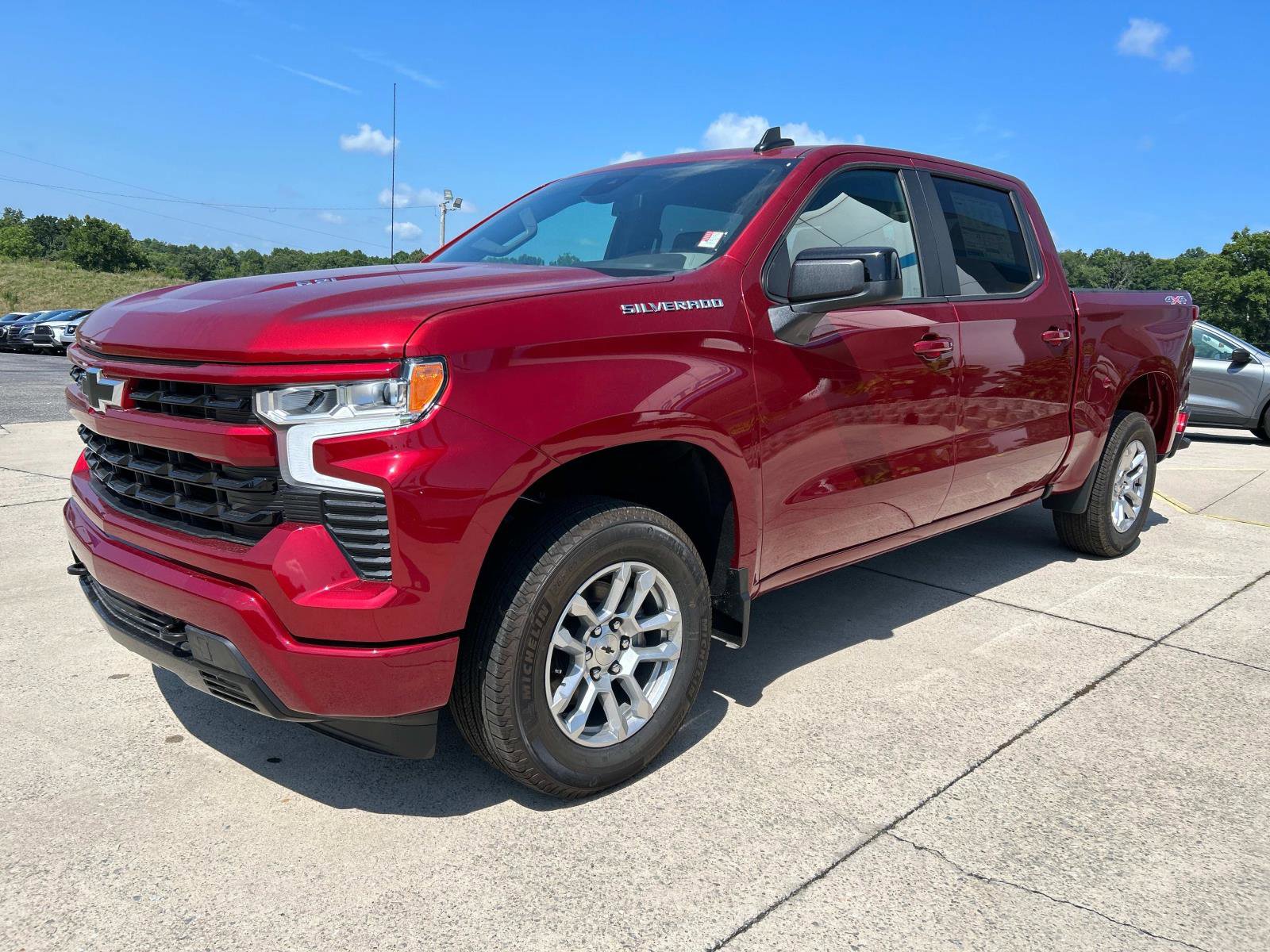 2025 Chevrolet Silverado 1500 RST photo 8