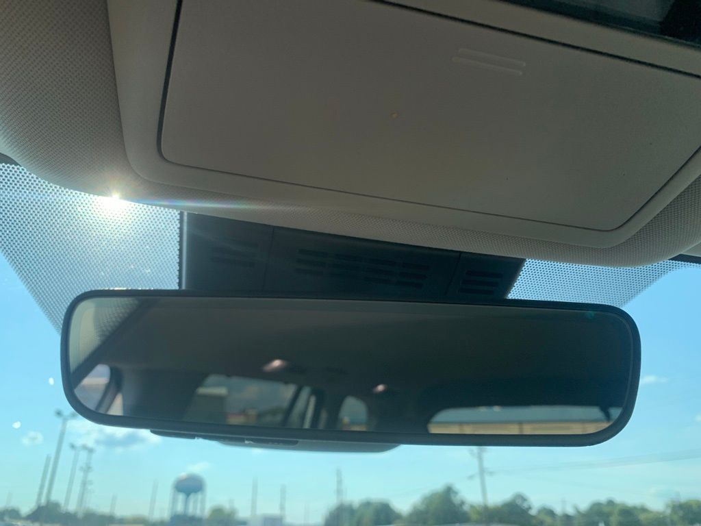 2024 Toyota Highlander Hybrid XLE photo 19